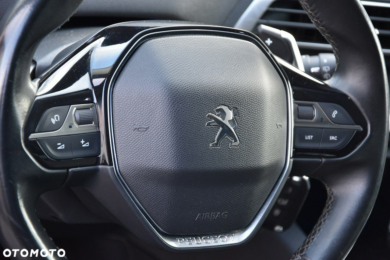 Peugeot 5008 - 32