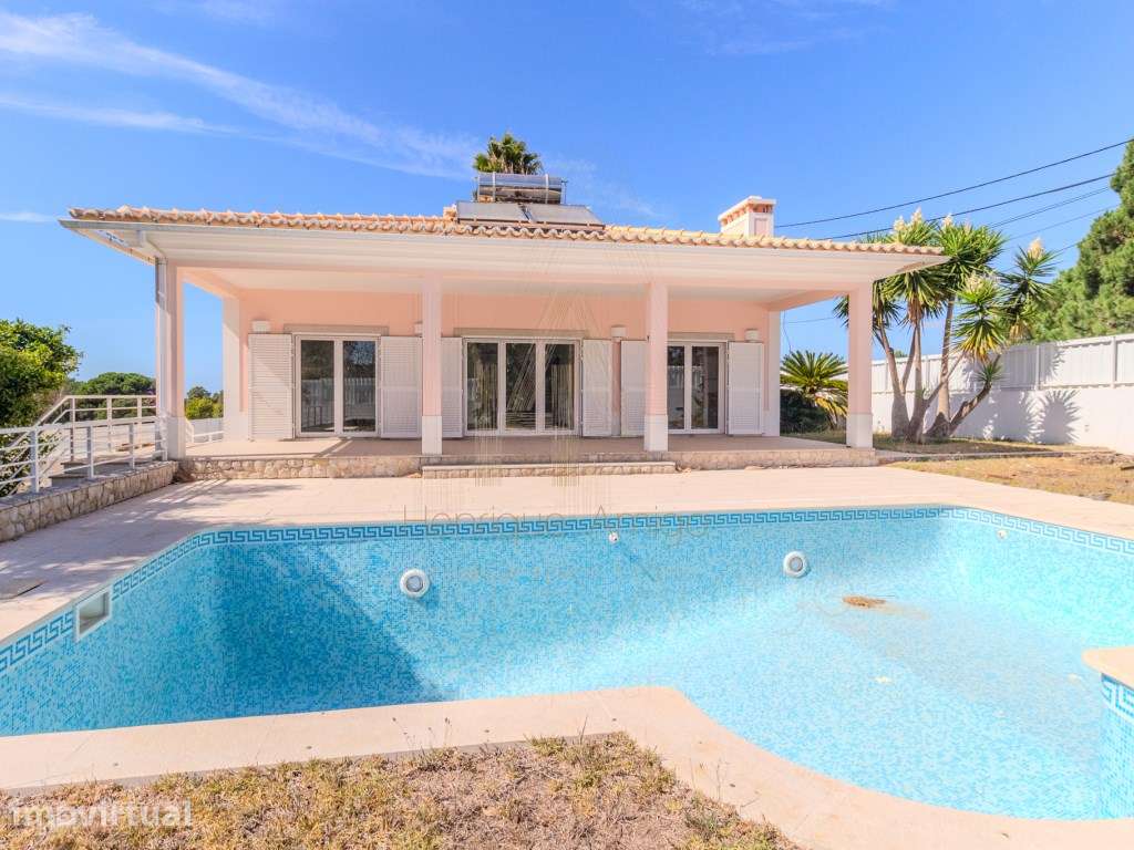 Moradia T3+3 isolada com piscina em Sesimbra - Grande imagem: 2/48