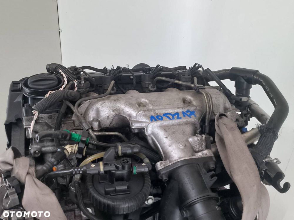 SILNIK CITROEN C5 I 4HX 10DZ17 2.2 HDI - 10