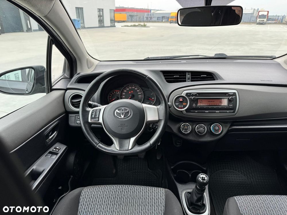 Toyota Yaris 1.0 Active - 12