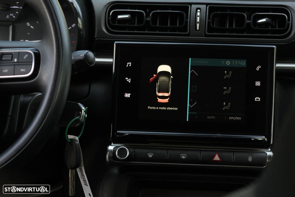 Citroën C3 1.2 PureTech Shine - 19