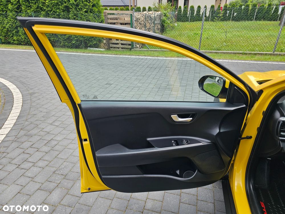 Kia Stonic 1.2 M - 28