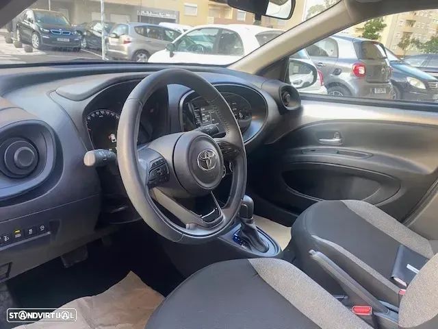 Toyota Aygo X 1.0 Pulse CVT - 11