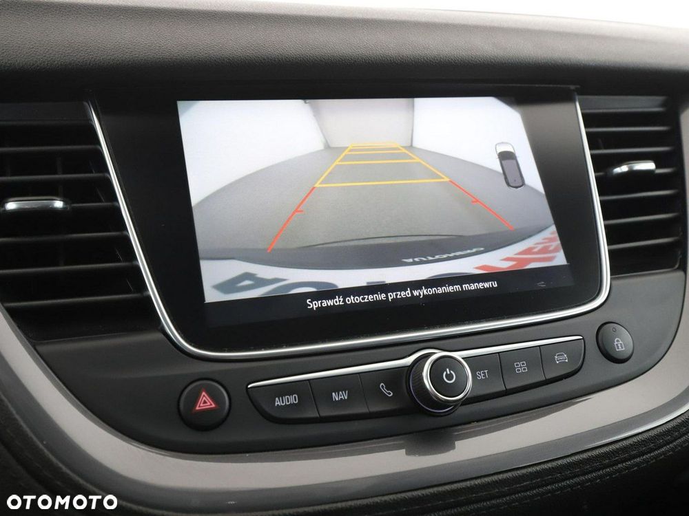 Opel Grandland X 1.2 T GPF Design Line S&S - 25