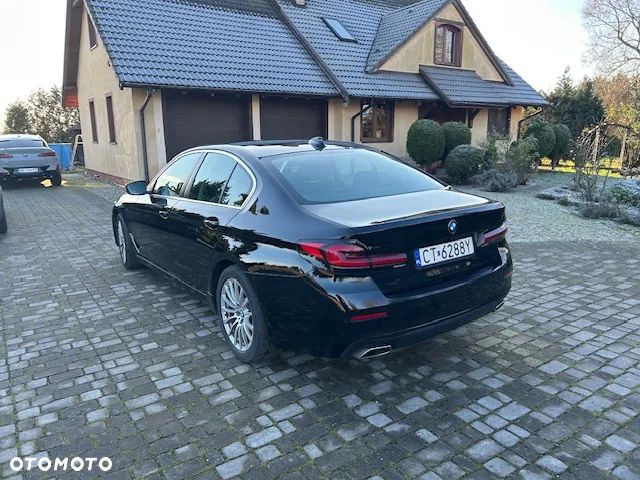 BMW Seria 5 518d - 17