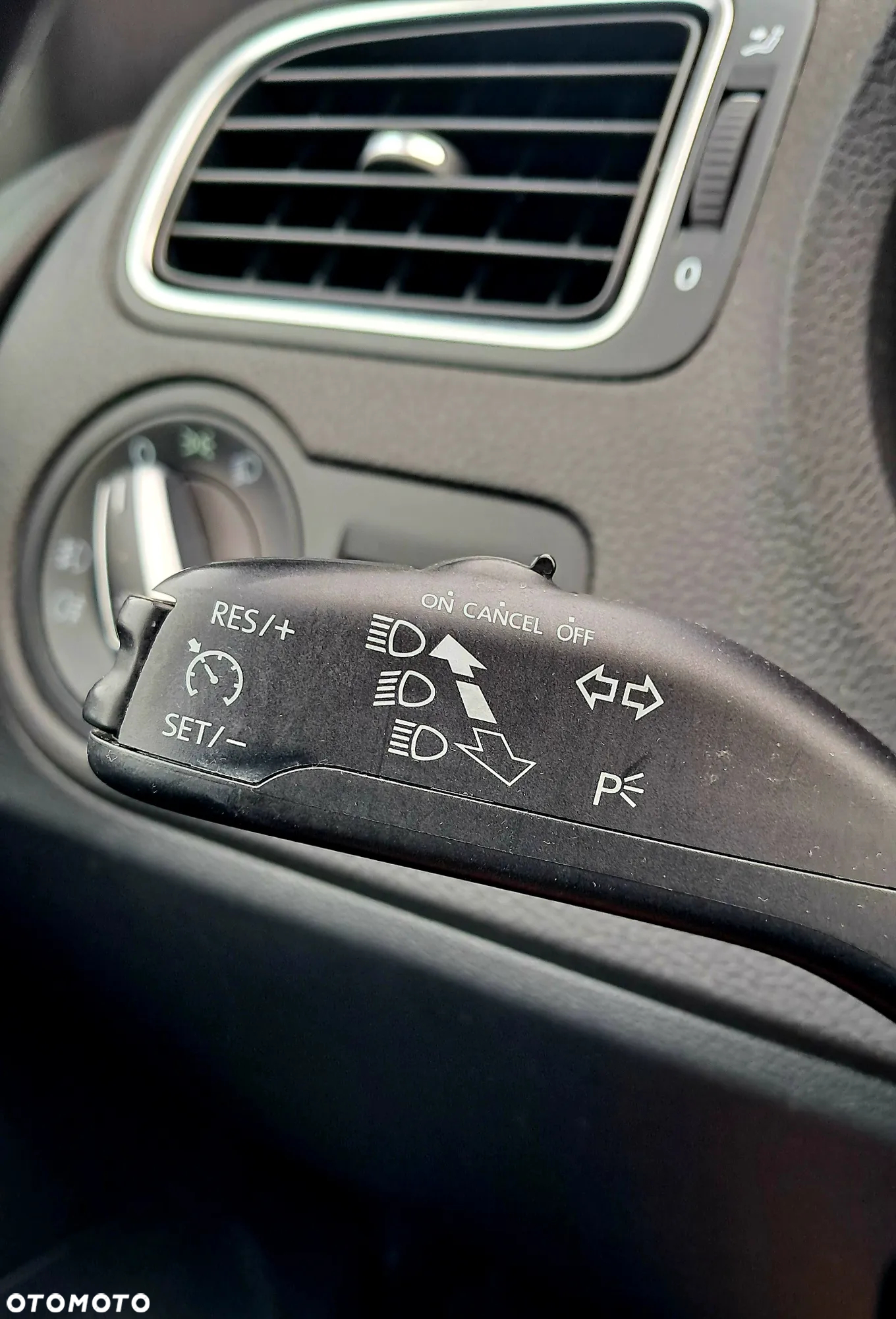 Volkswagen Polo 1.2 TSI Life - 26