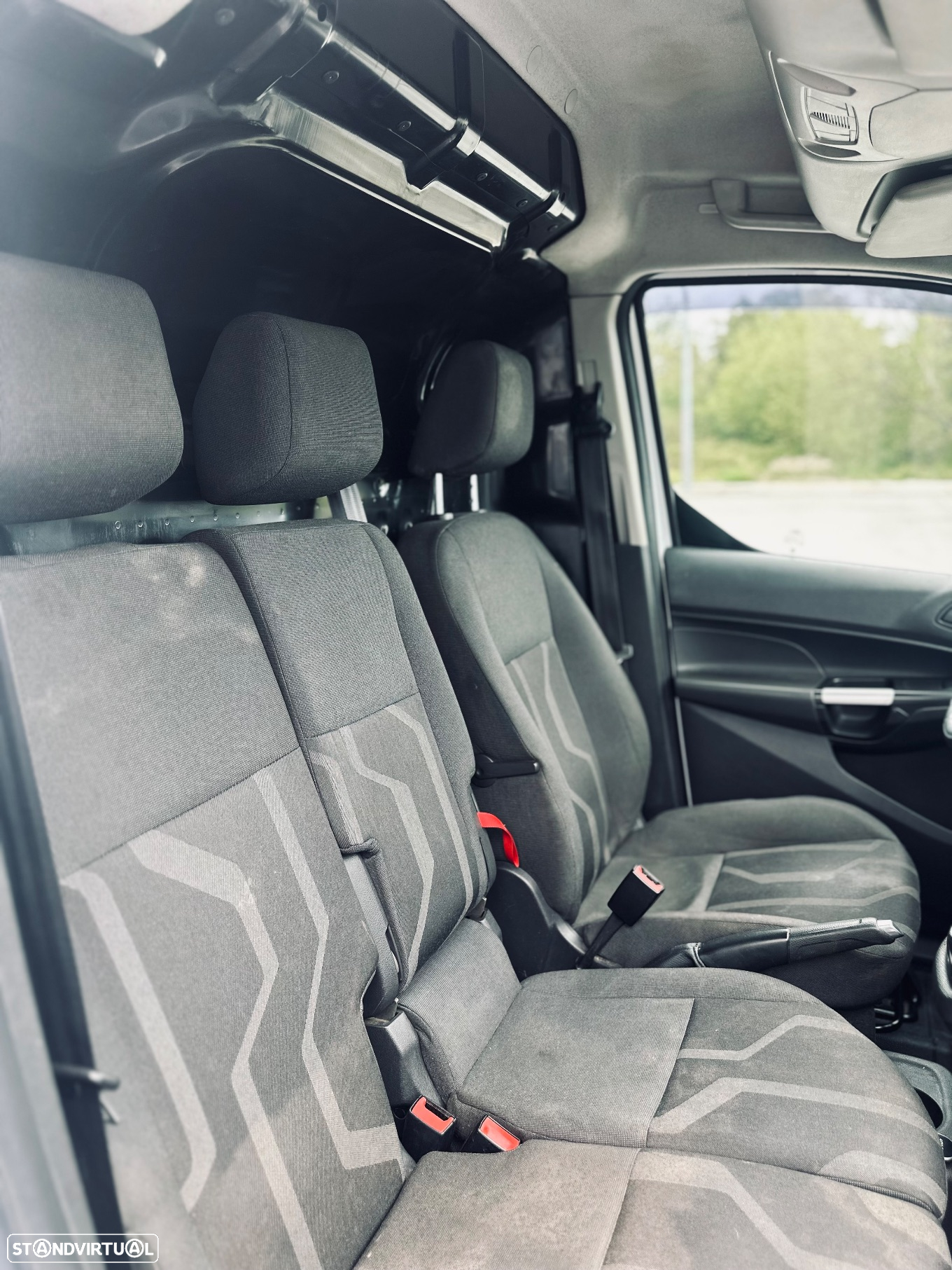 Ford Transit Connect - 12