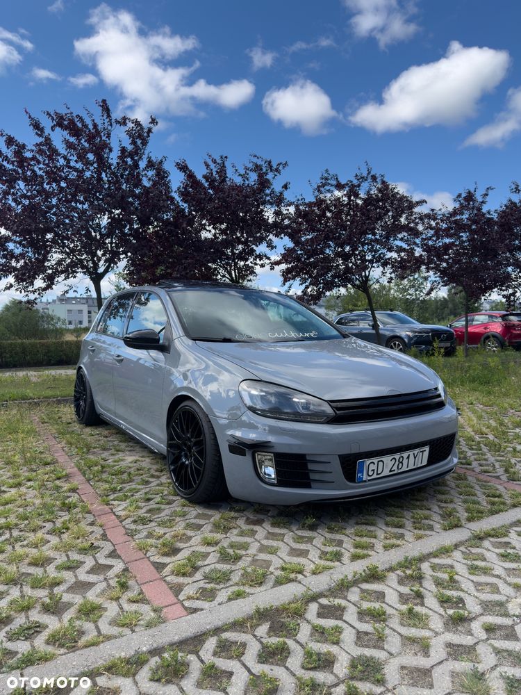 Volkswagen Golf 2.0 GTI - 1