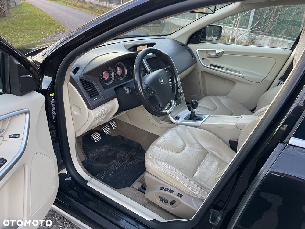 Volvo XC 60 D5 AWD Summum - 6