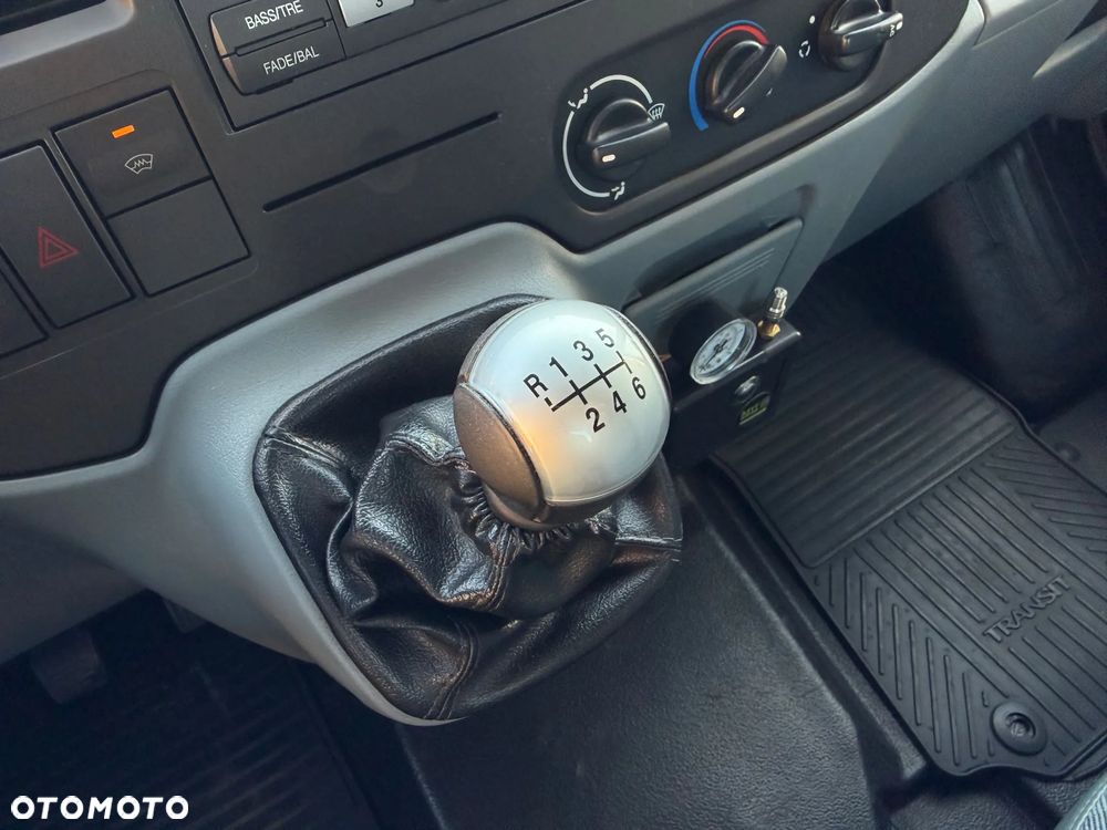 Ford Transit - 16