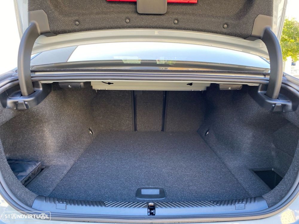 BMW i5 eDrive40 - 26