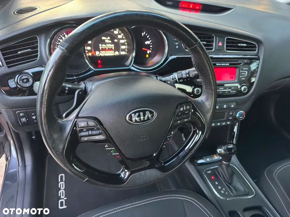 Kia Ceed 1.6 GDI DCT Platinum Edition - 13