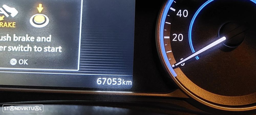 Nissan Leaf Tekna Two Tone - 23