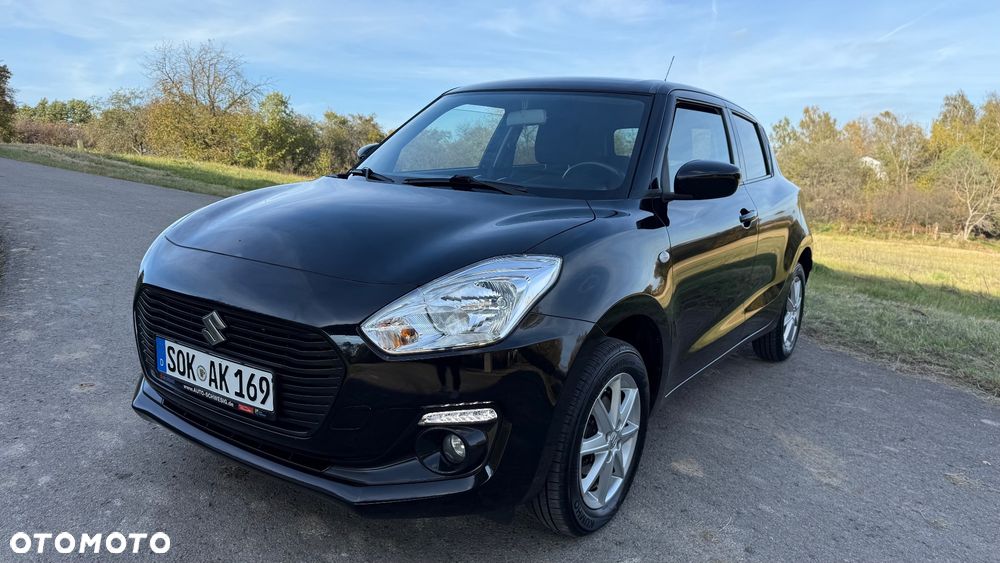 Suzuki Swift 1.2 Dualjet Allgrip Comfort - 4
