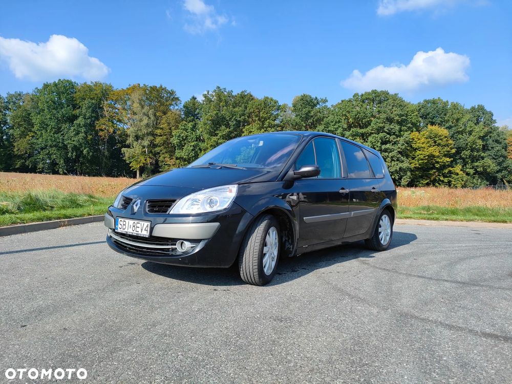 Renault Grand Scenic - 1