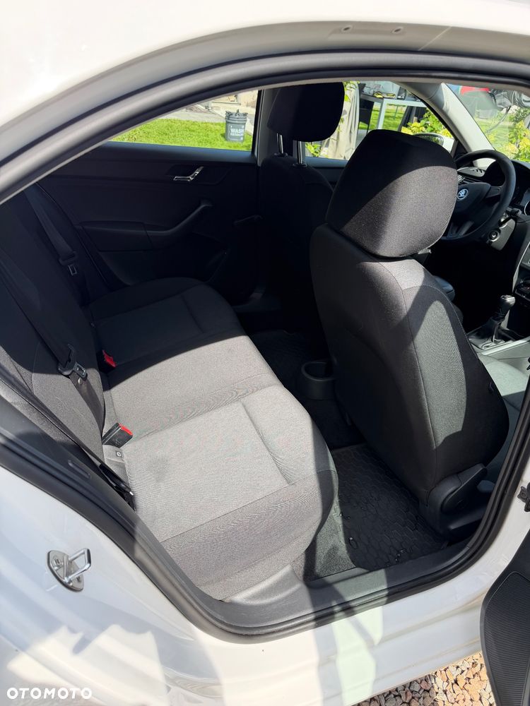 Skoda RAPID 1.2 TSI Active - 13