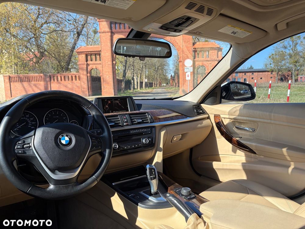 BMW Seria 3 328i xDrive - 12
