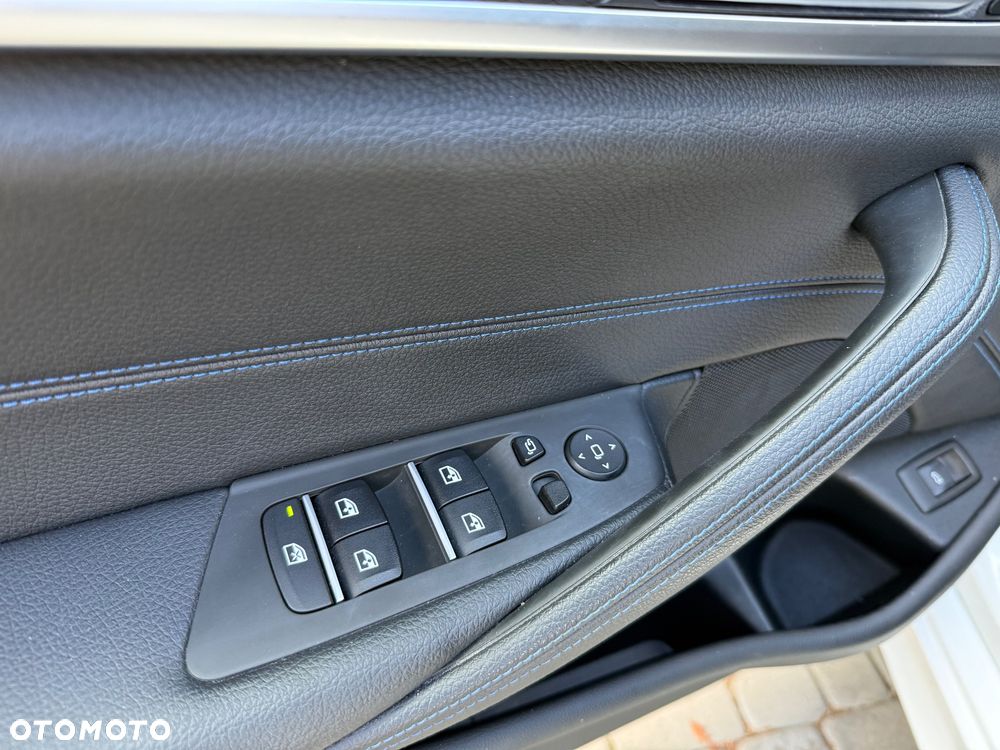 BMW Seria 5 530i GPF M Sport sport - 14