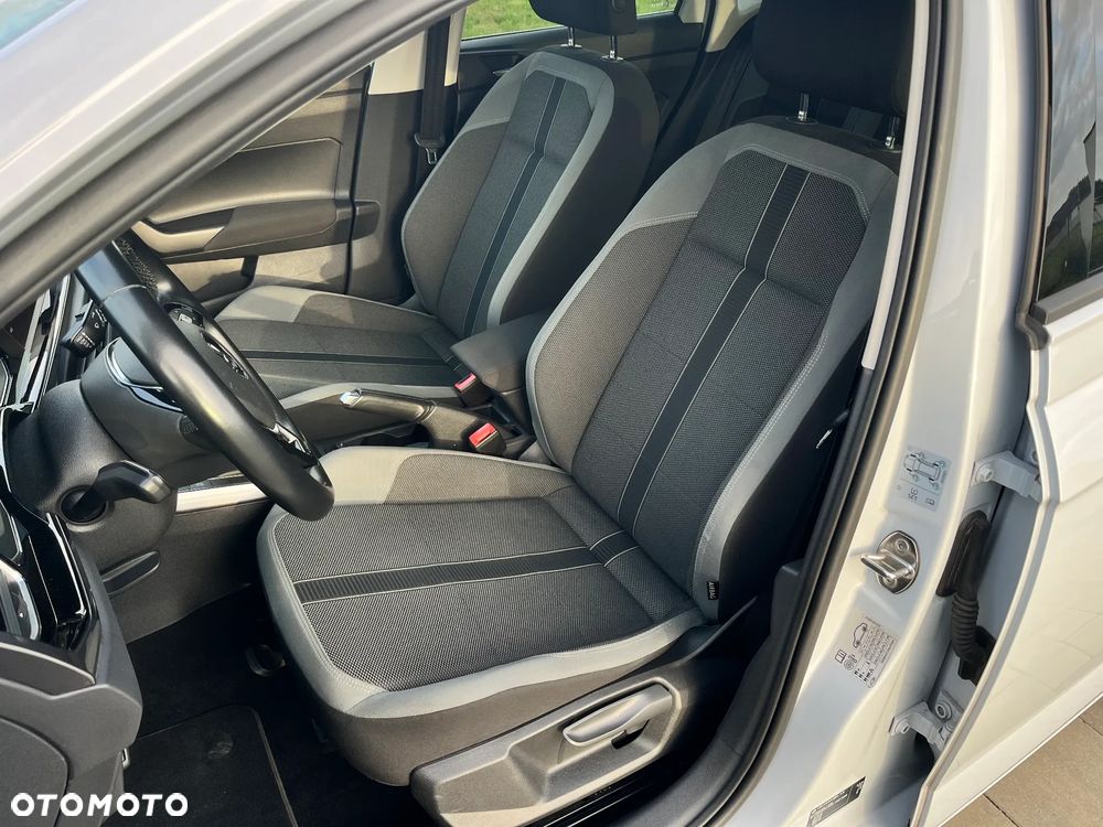 Volkswagen Polo - 11