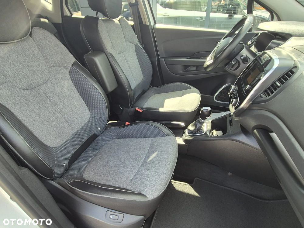 Renault Captur ENERGY TCe 120 EDC LIMITED - 29