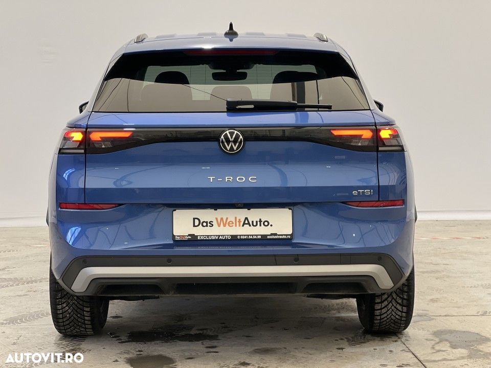 Volkswagen T-Roc - 32