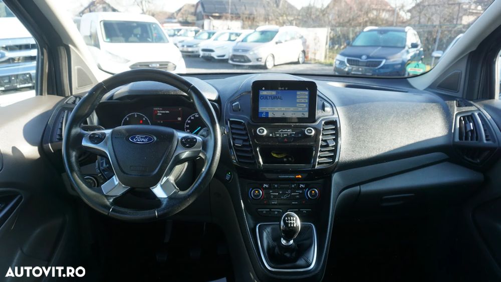 Ford Tourneo Connect Grand 1.5 TDCi Start/Stop Titanium - 16