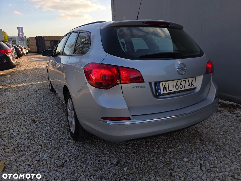 Opel Astra 1.6 Style - 12