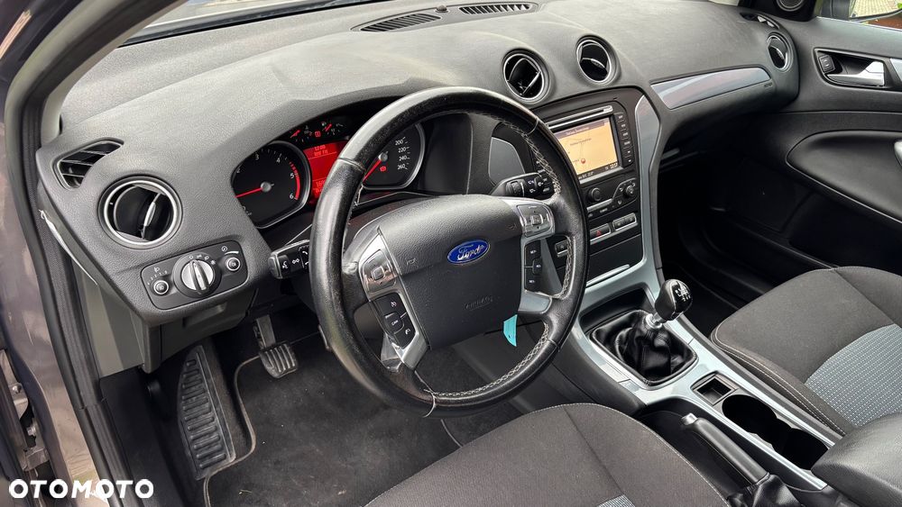 Ford Mondeo - 7