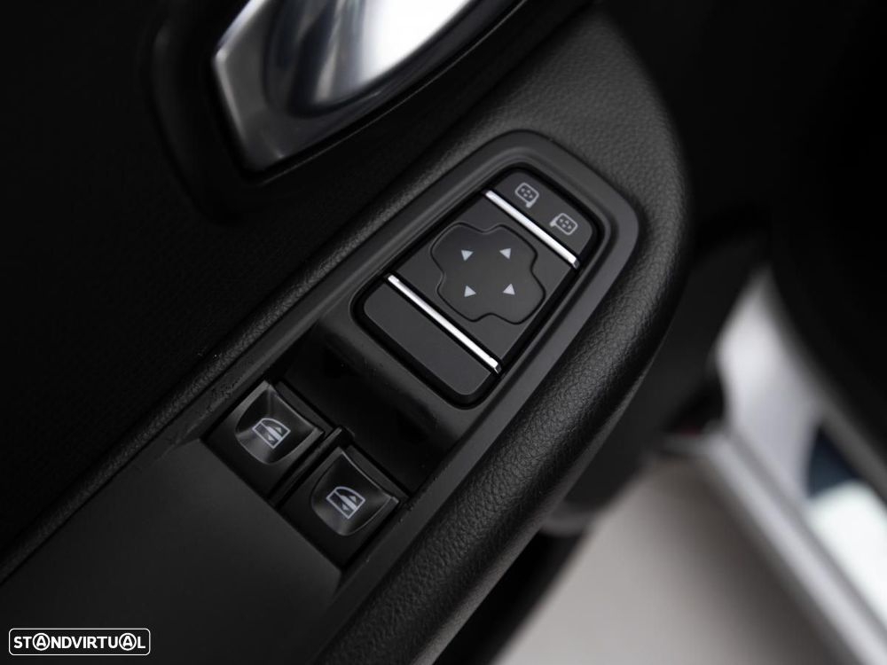 Renault Clio 1.5 dCi Limited - 12