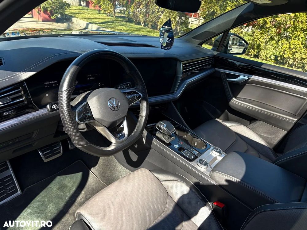 Volkswagen Touareg V6 TDI SCR 4Motion Aut. R-Line FINAL EDITION - 6