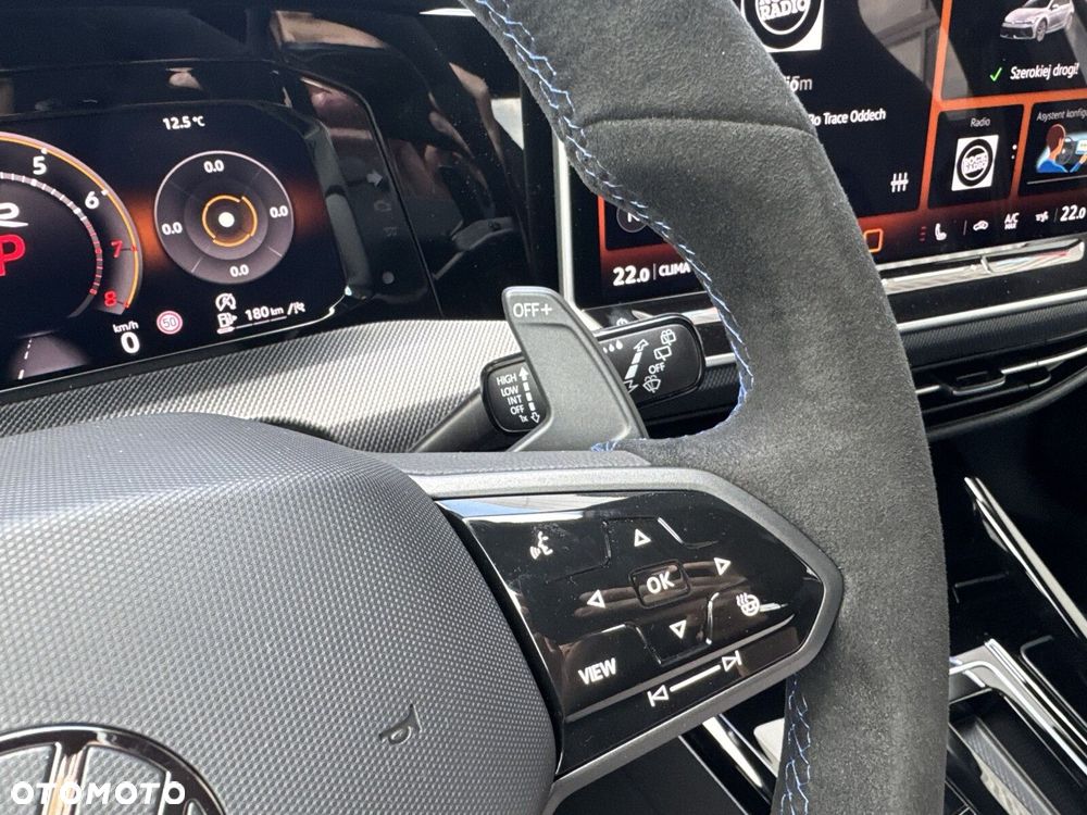 Volkswagen Golf - 26