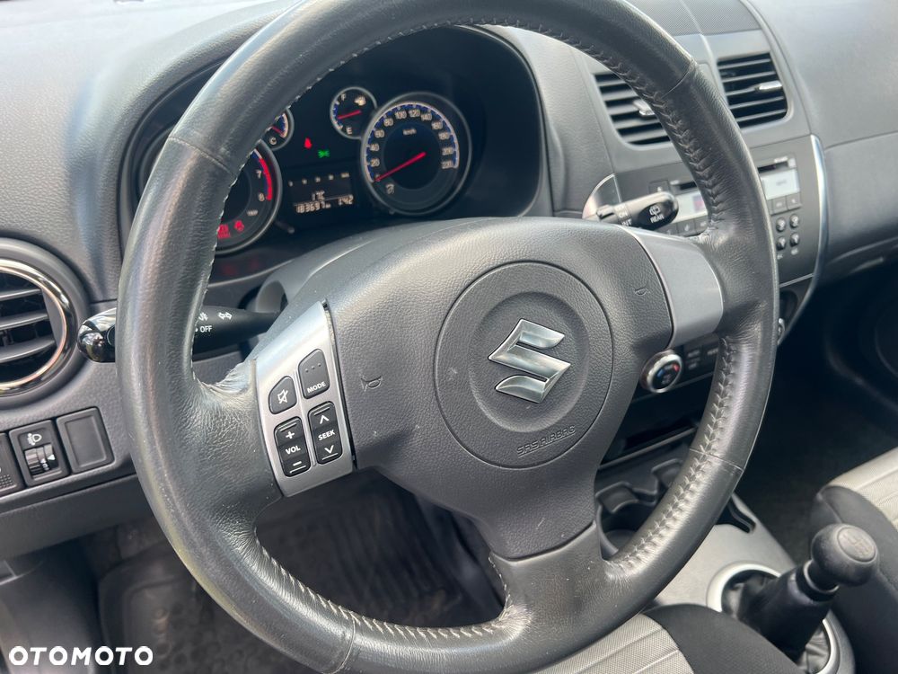 Suzuki SX4 1.6 VVT 4x2 Style - 17
