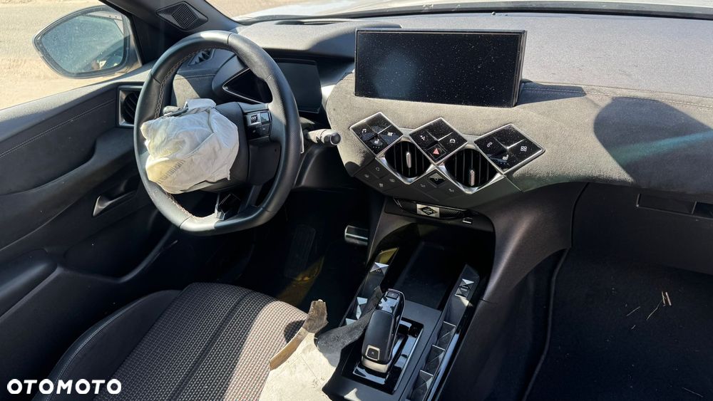 DS Automobiles DS 3 Crossback PureTech 130 Rivoli - 17