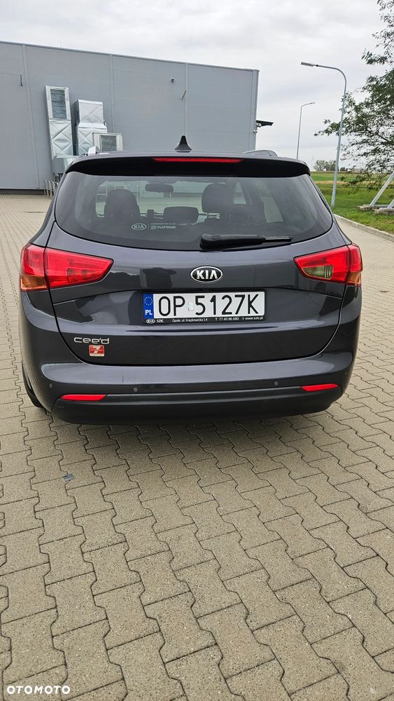 Kia Ceed - 24
