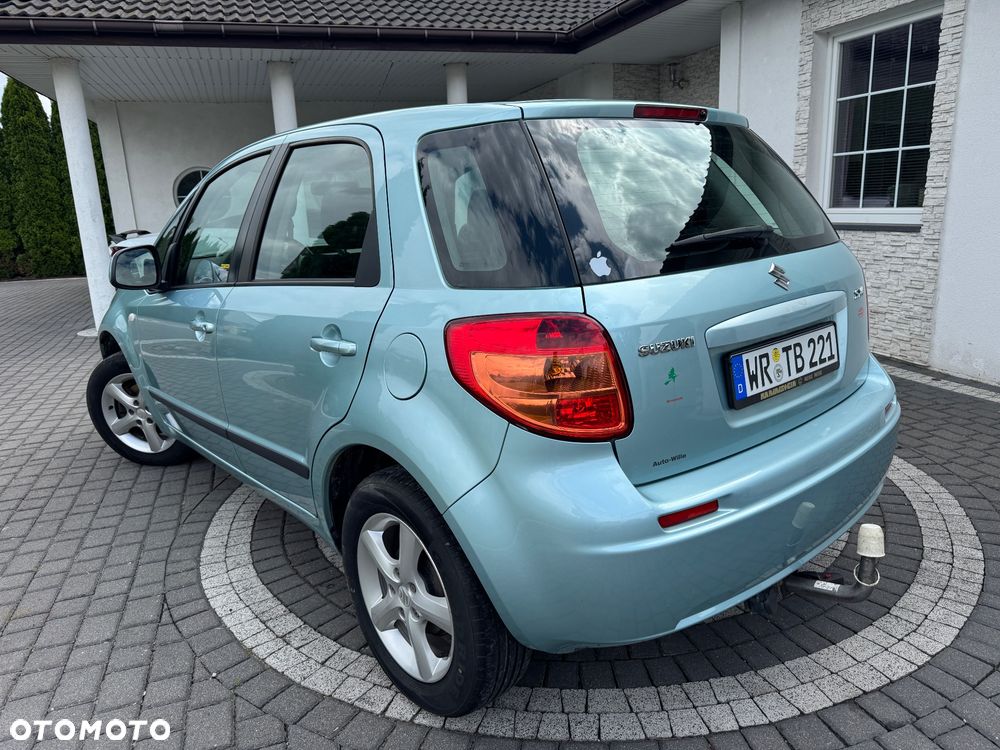 Suzuki SX4 1.6 GLX / Comfort - 4