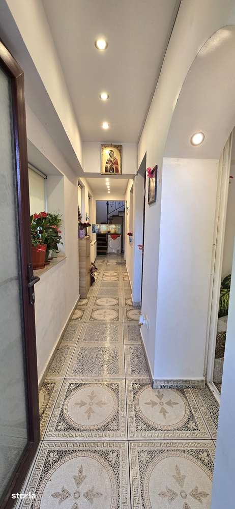 Casa P+1E 5 camere  de vanzare Faleza Nord Delfinariu partea cu marea - Imagine principală: 2/9