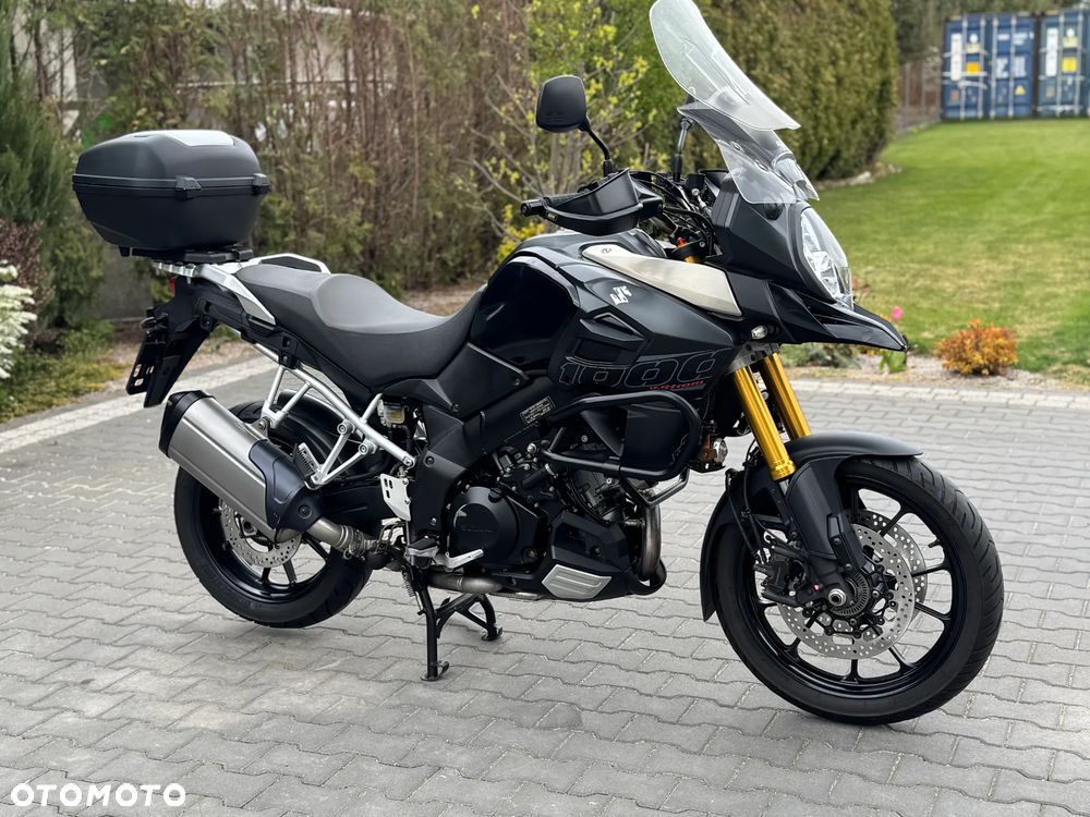 Suzuki V-STROM - 1