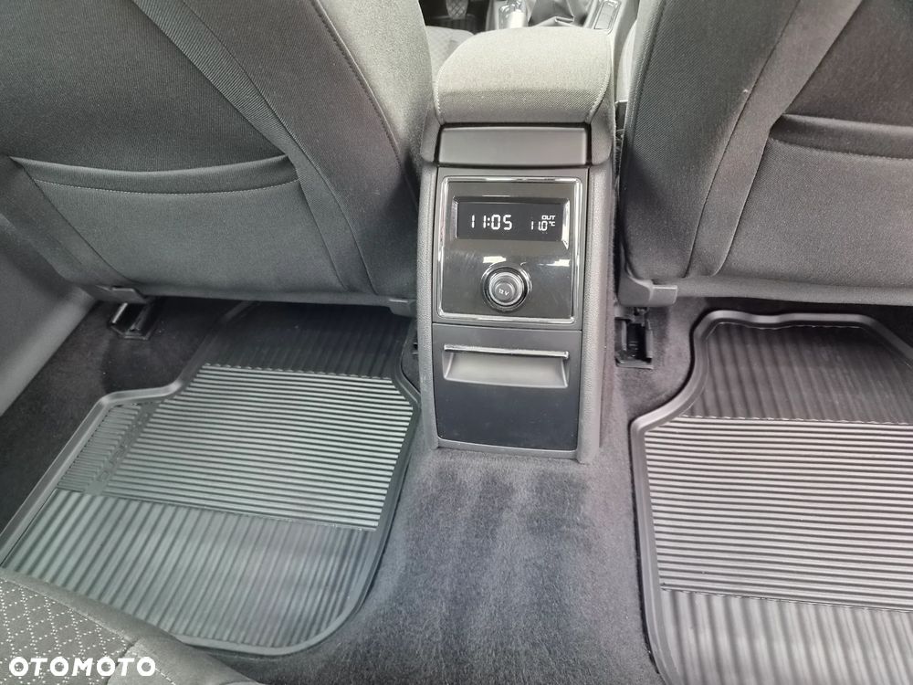 Skoda Superb 2.0 TDI Ambition - 12