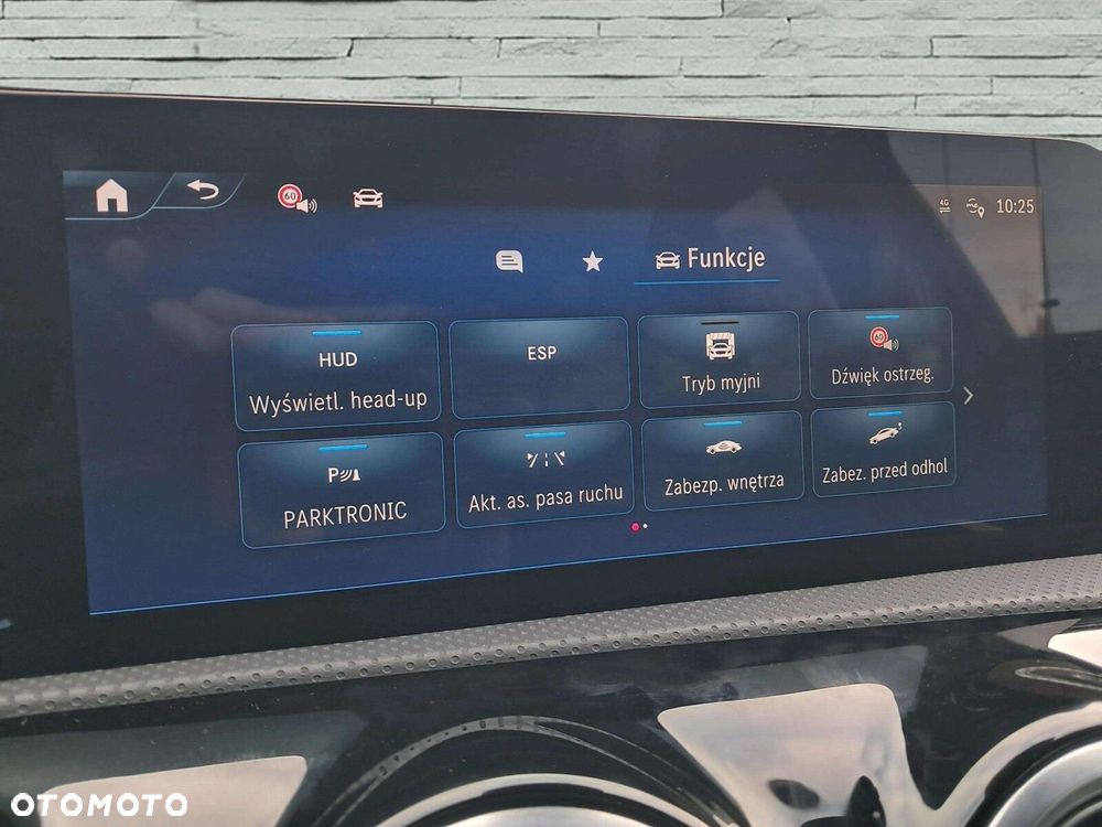 Mercedes-Benz Klasa A 200 d AMG Line 8G-DCT - 16