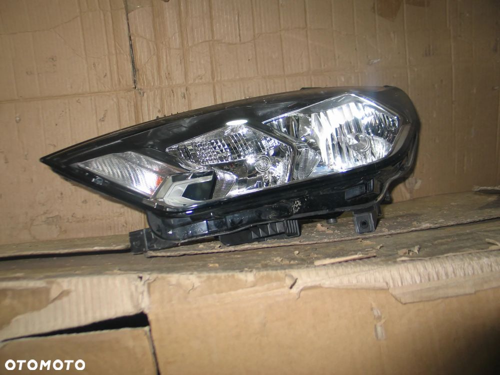 lampa lewy przod AUDI A1 II 18r.- 82A941003 EUROPA - 2