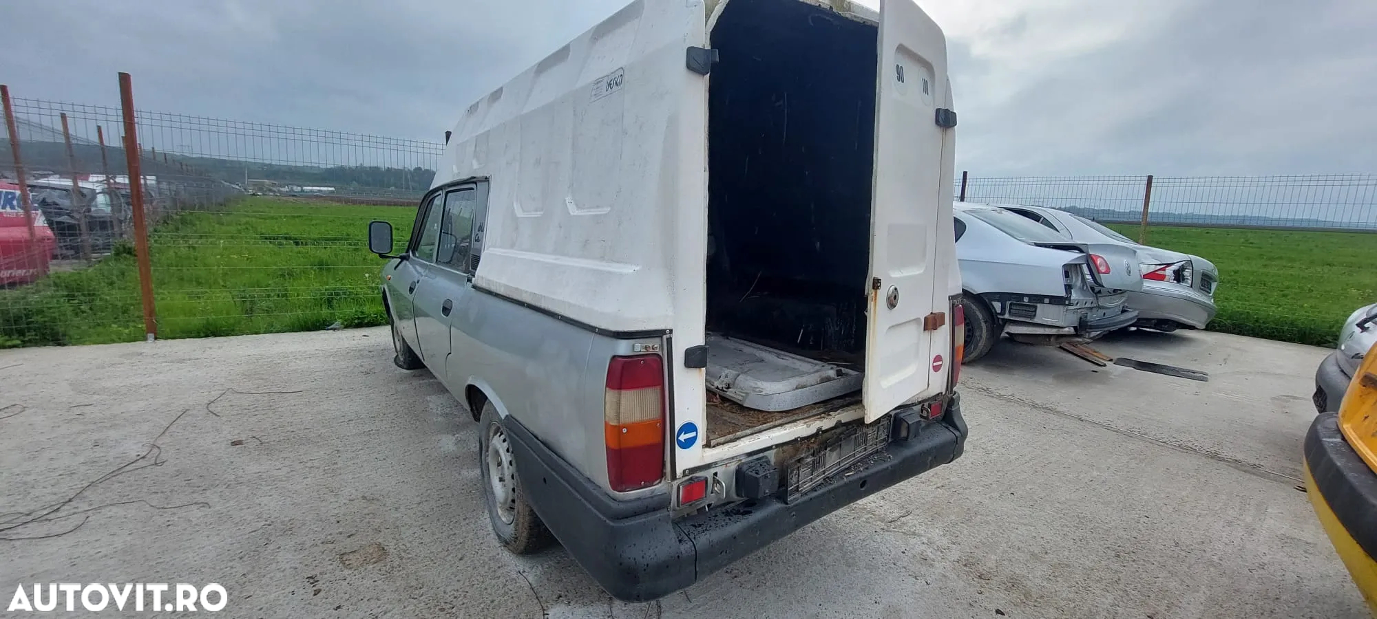 Dezmembrari Dacia Papuc 1,9 diesel anul 2006 - 4