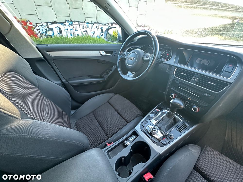 Audi A4 Allroad - 10