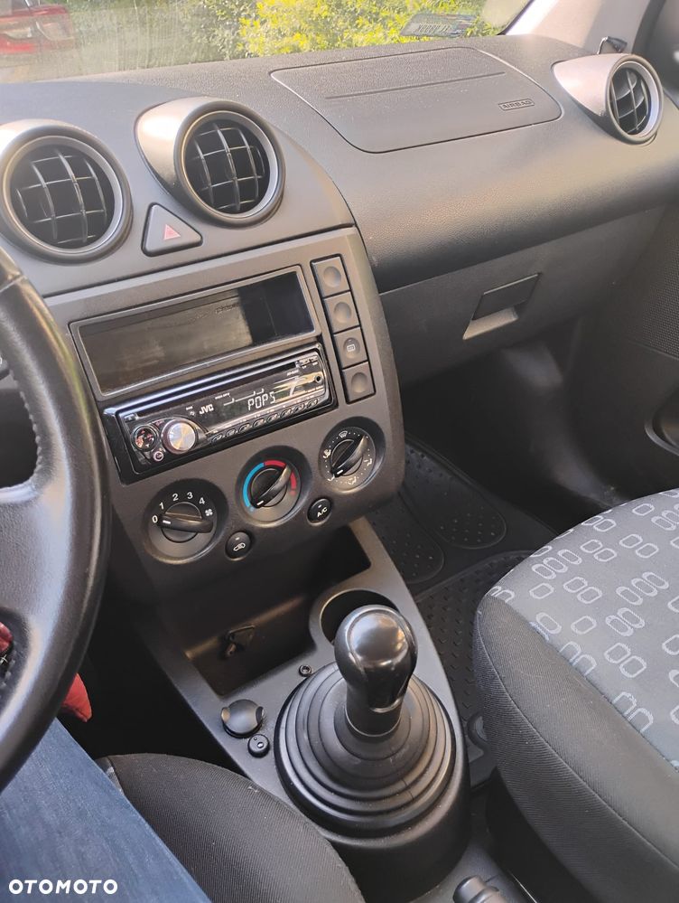 Ford Fiesta 1.25 - 10