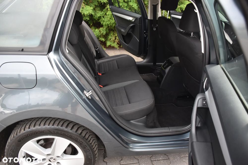 Skoda Octavia 1.6 TDI DSG Style - 16