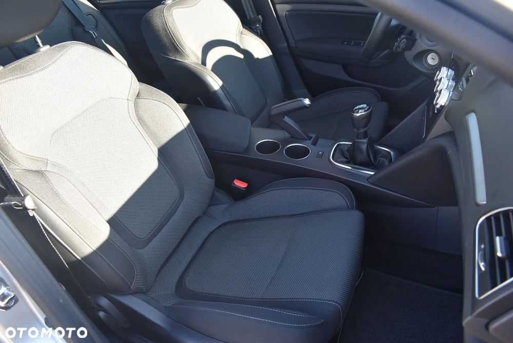 Renault Megane 1.3 TCe FAP Equilibre - 18