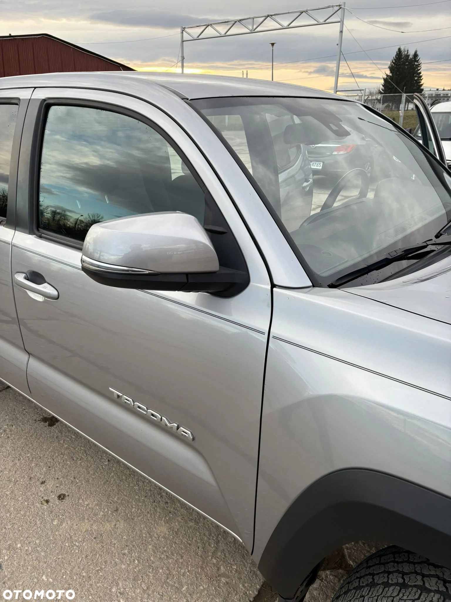 Toyota Tacoma - 25