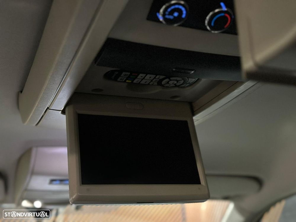 Lancia Voyager 2.8 CRD Platinum - 42