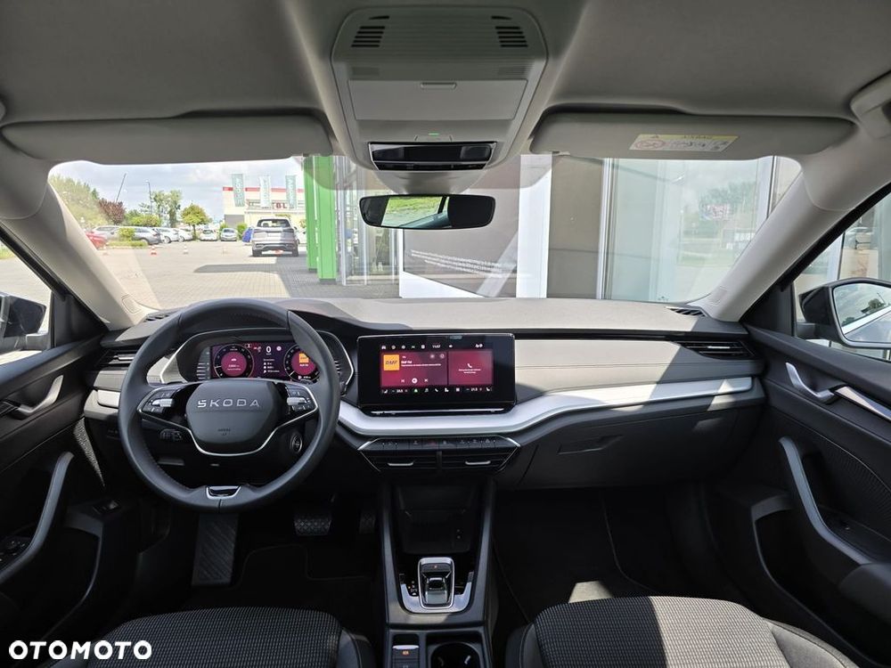 Skoda Octavia 1.5 TSI mHEV Selection DSG - 9