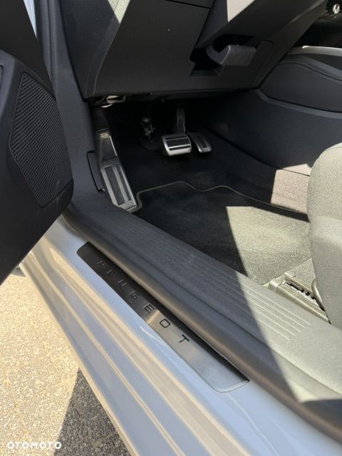 Peugeot 308 1.2 PureTech Allure S&S EAT8 - 19