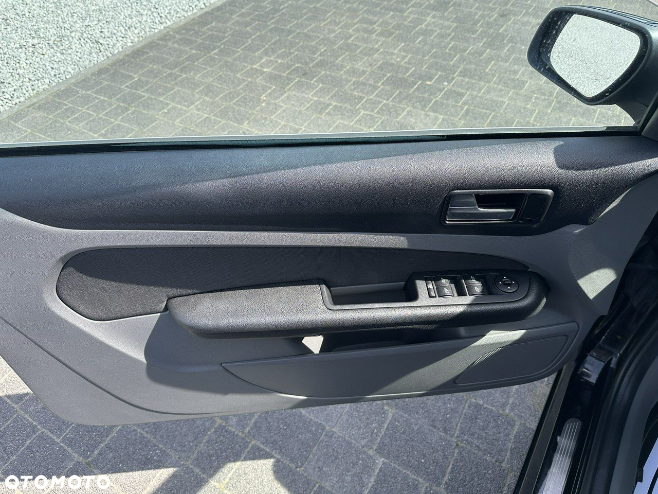Ford Focus - 10